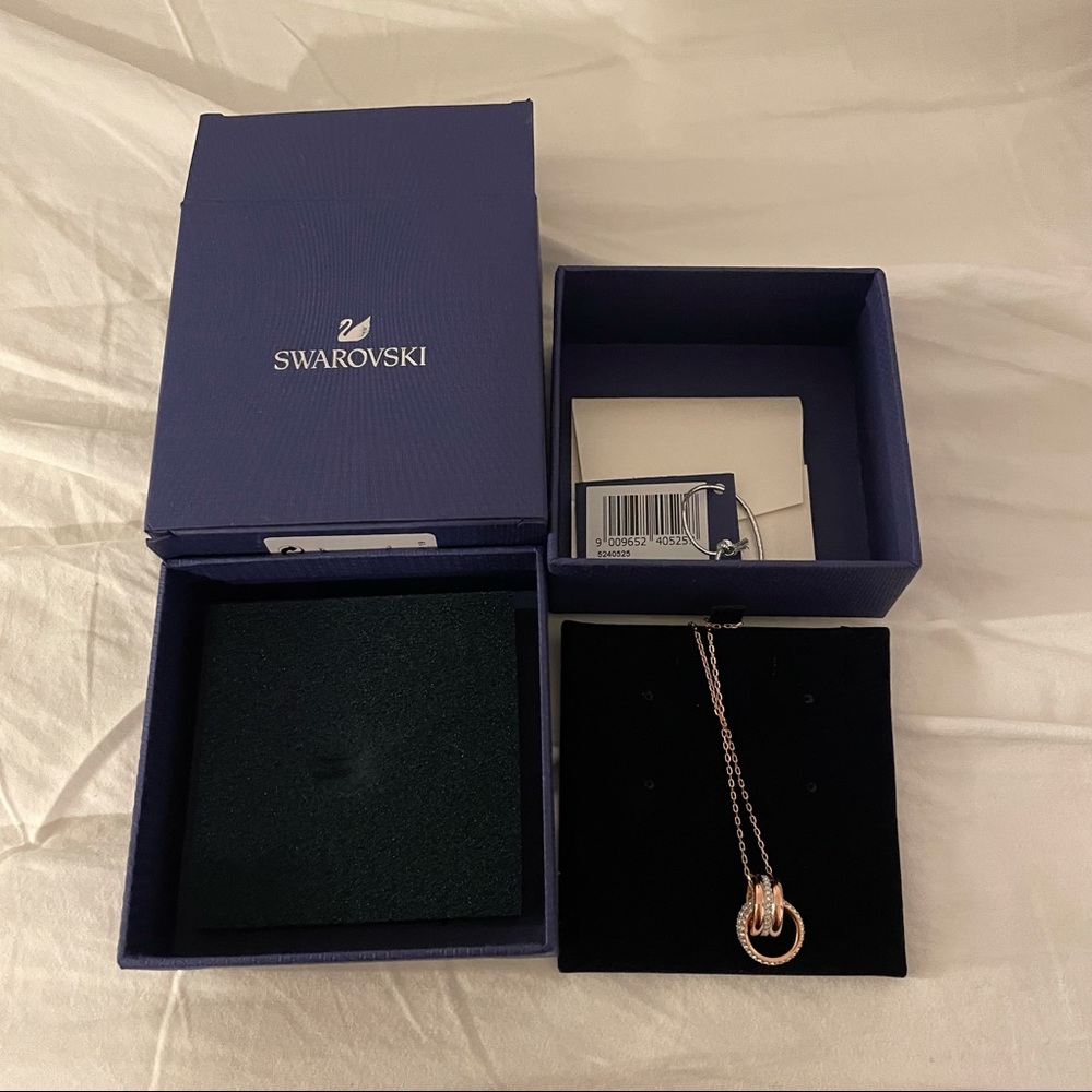 Swarovski pendant 5240525